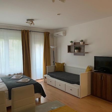 בודפשט Corvin Fontana Apartment מראה חיצוני תמונה