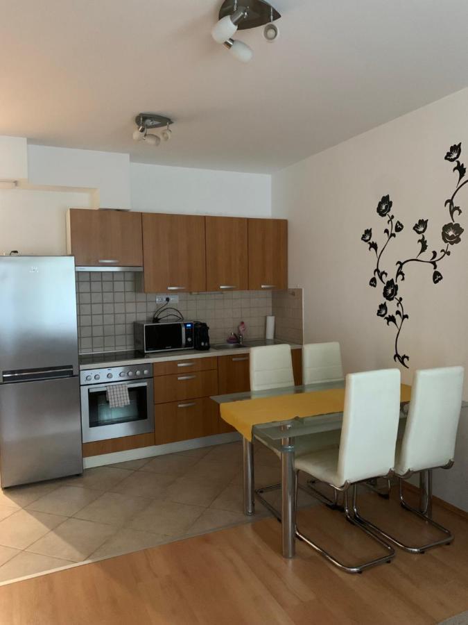 בודפשט Corvin Fontana Apartment מראה חיצוני תמונה